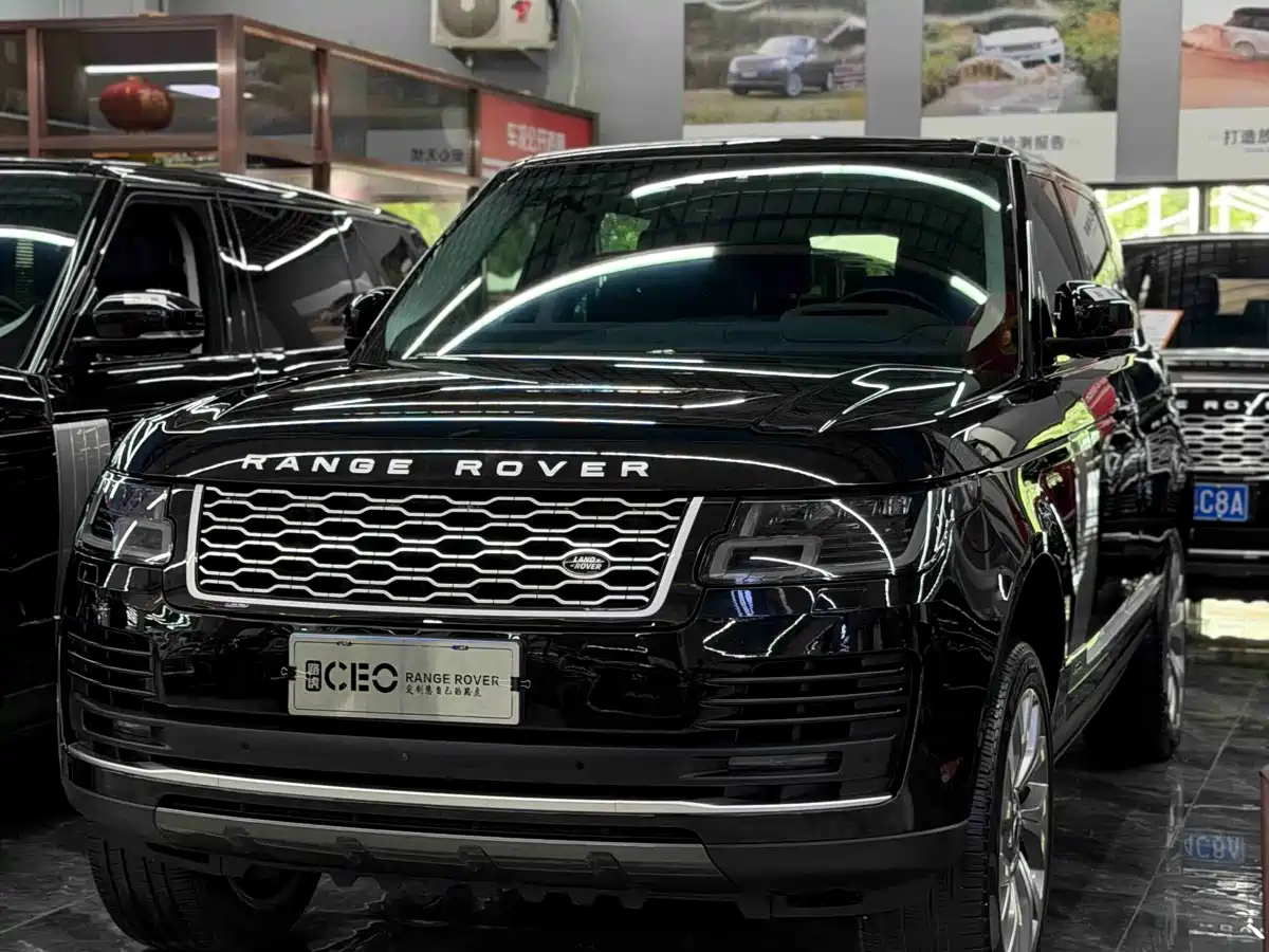 Land Rover Range Rover 2021 3.0 L6 Heritage Extended Classic Edition