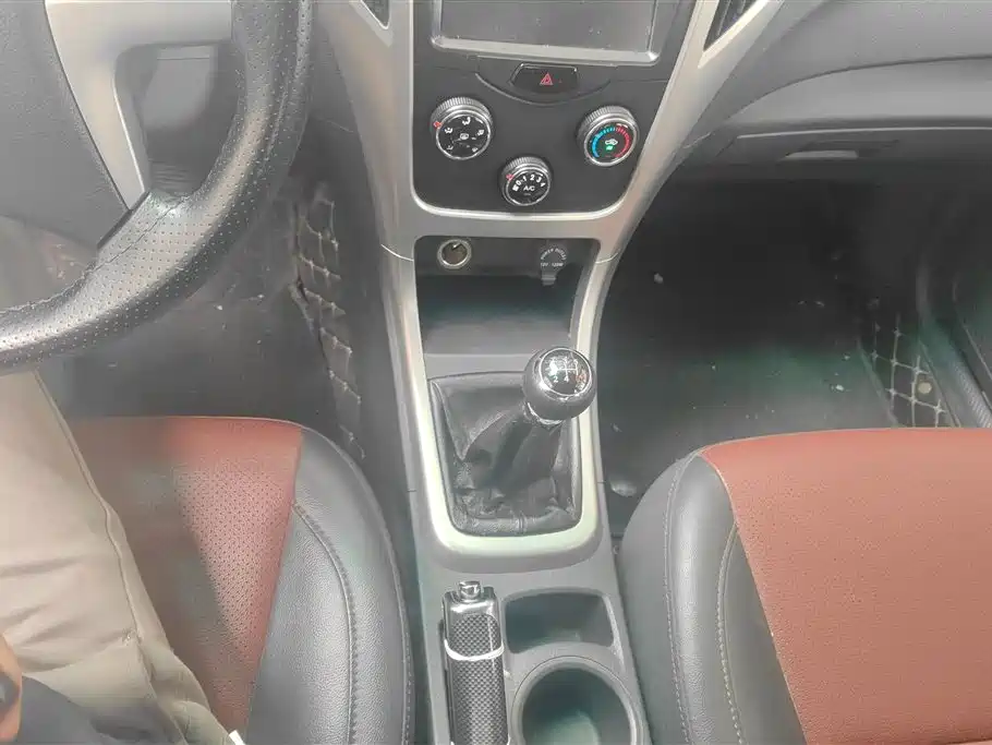BYD F3 2015 Energy-saving Edition 1.5L Manual Comfort фото 16