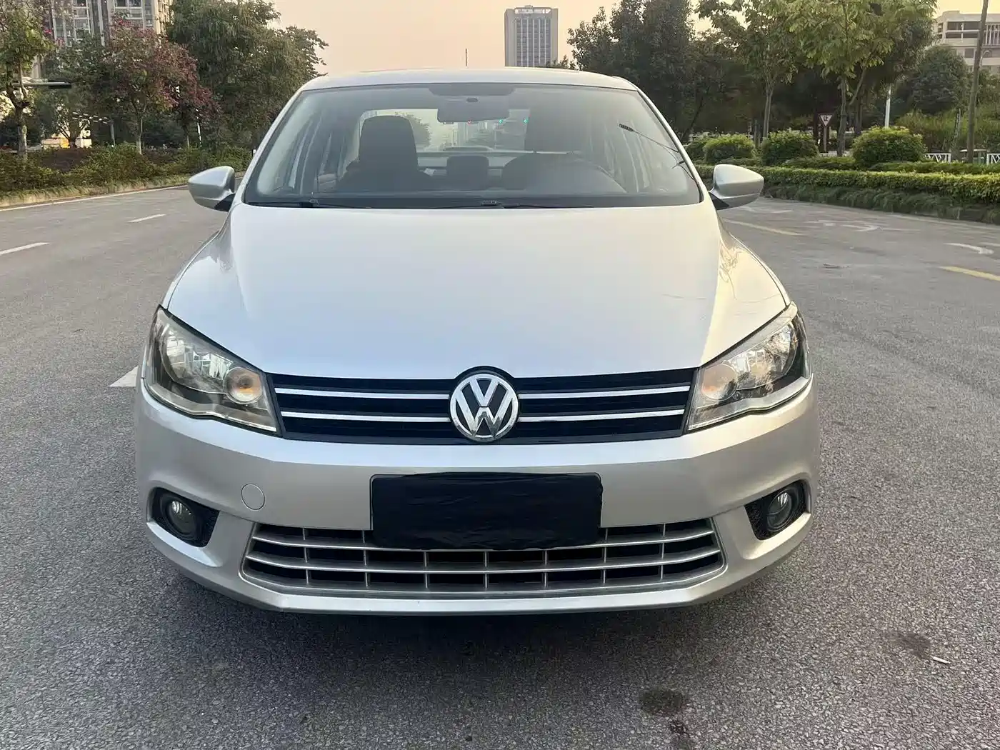 Volkswagen Jetta 2015 1.6L Auto Comfort фото 2