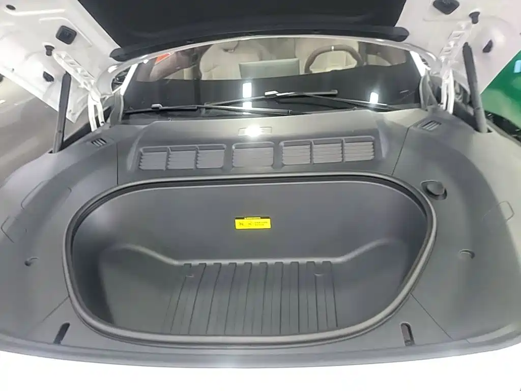 Фото 20 - Xiaomi Auto Xiaomi YU7