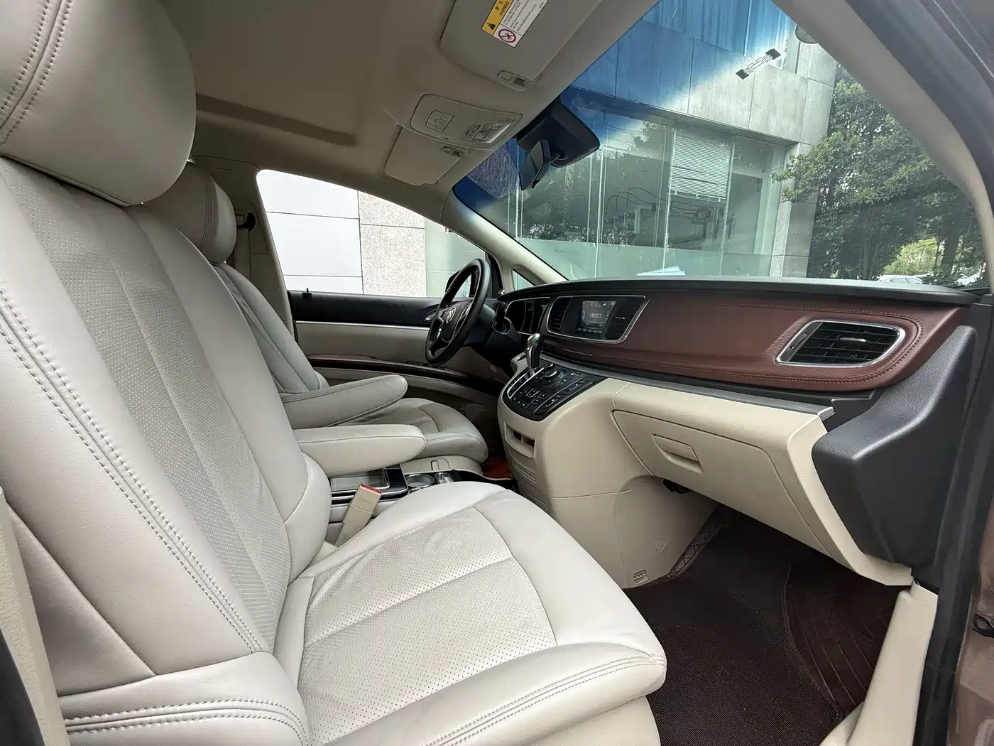 Buick GL8 2018 28T Comfort China VI фото 12