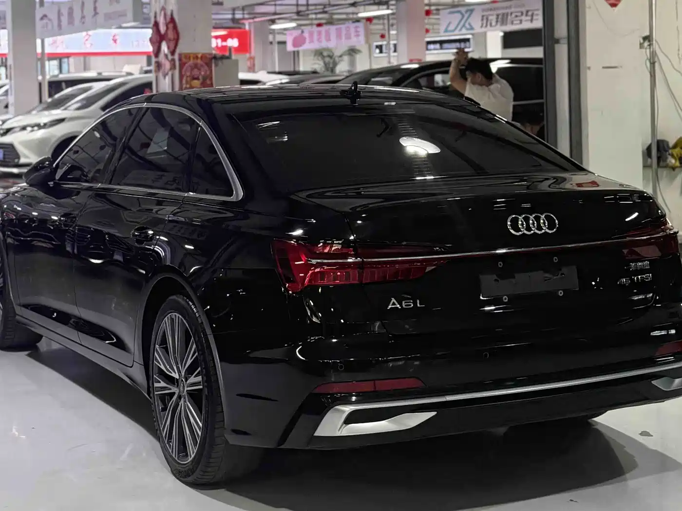 Audi A6L 2022 40 TFSI Luxury Elegance фото 7