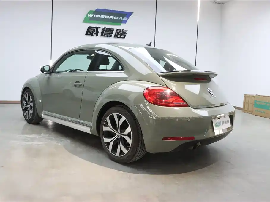Volkswagen Beetle 2014 1.2TSI Fashion Edition фото 6