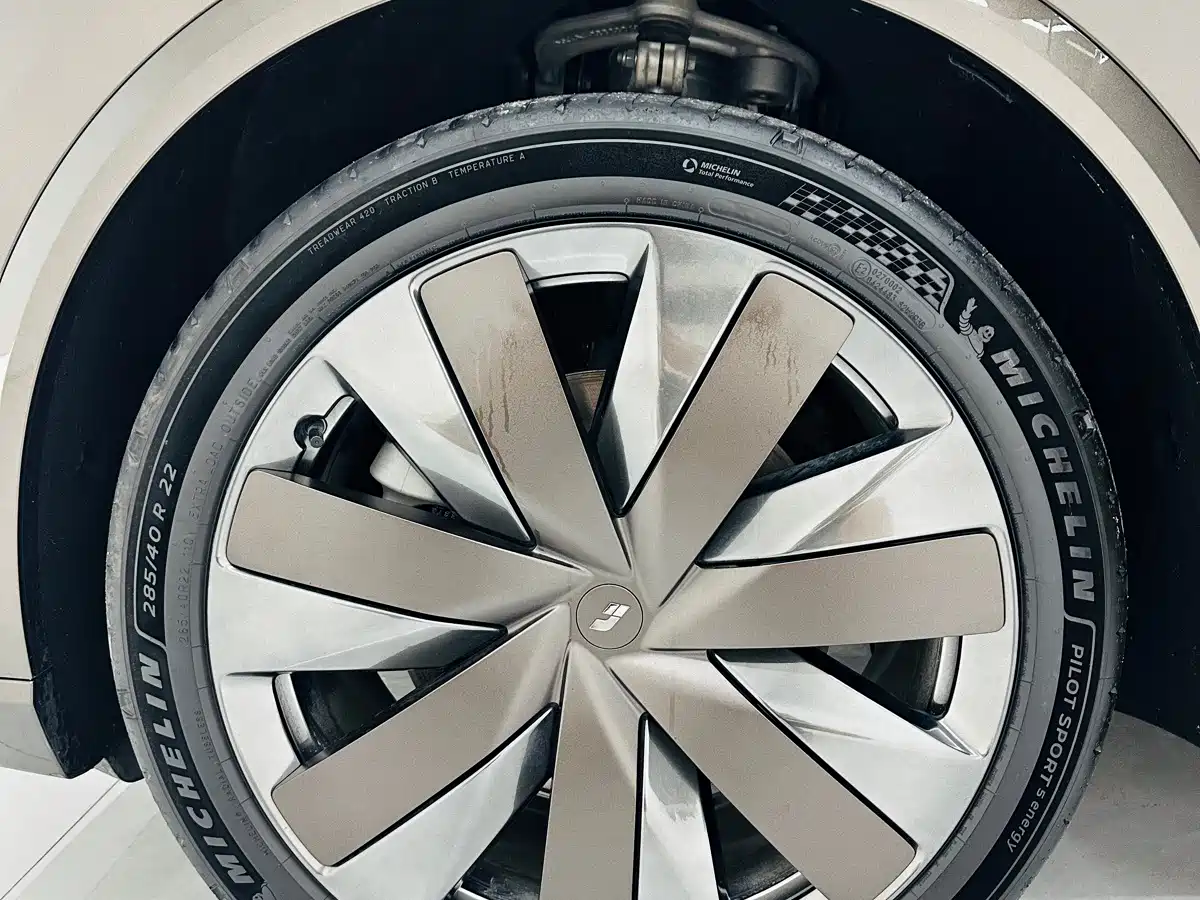 Li Auto Li Xiang L9 2026 2026 Base Model