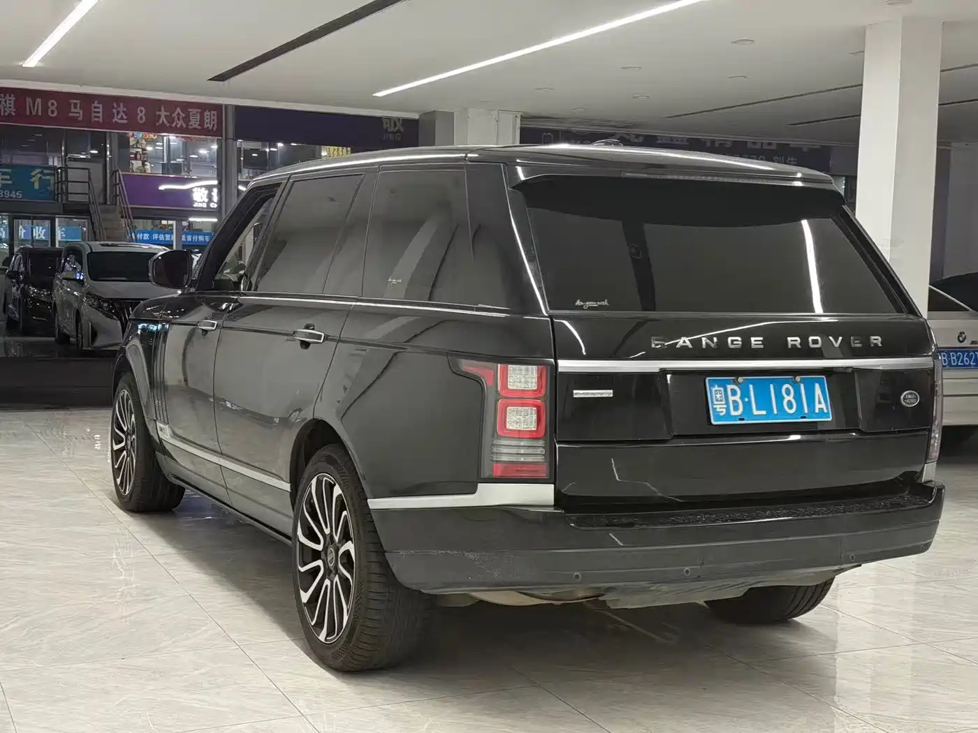 Land Rover Range Rover 2016 5.0 SC V8 AB Ultimate Autobiography LWB фото 6