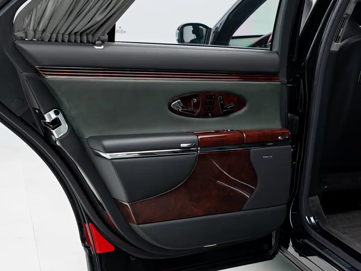 Maybach Maybach 2009 2005 Model 5.5T 57