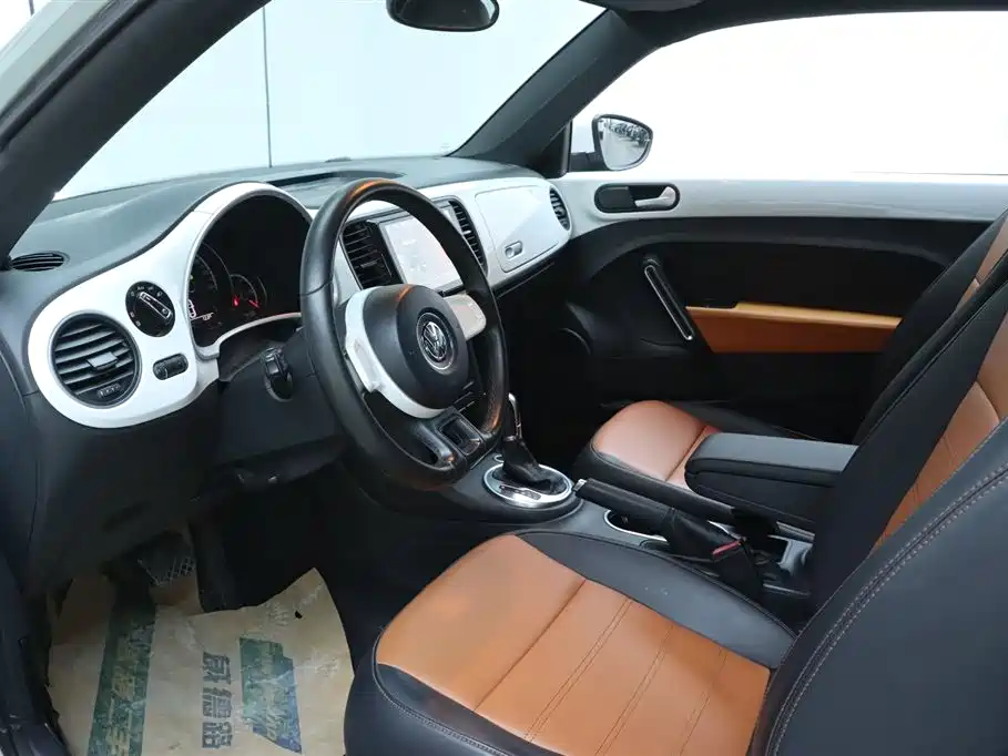 Volkswagen Beetle 2014 1.2TSI Fashion Edition фото 13