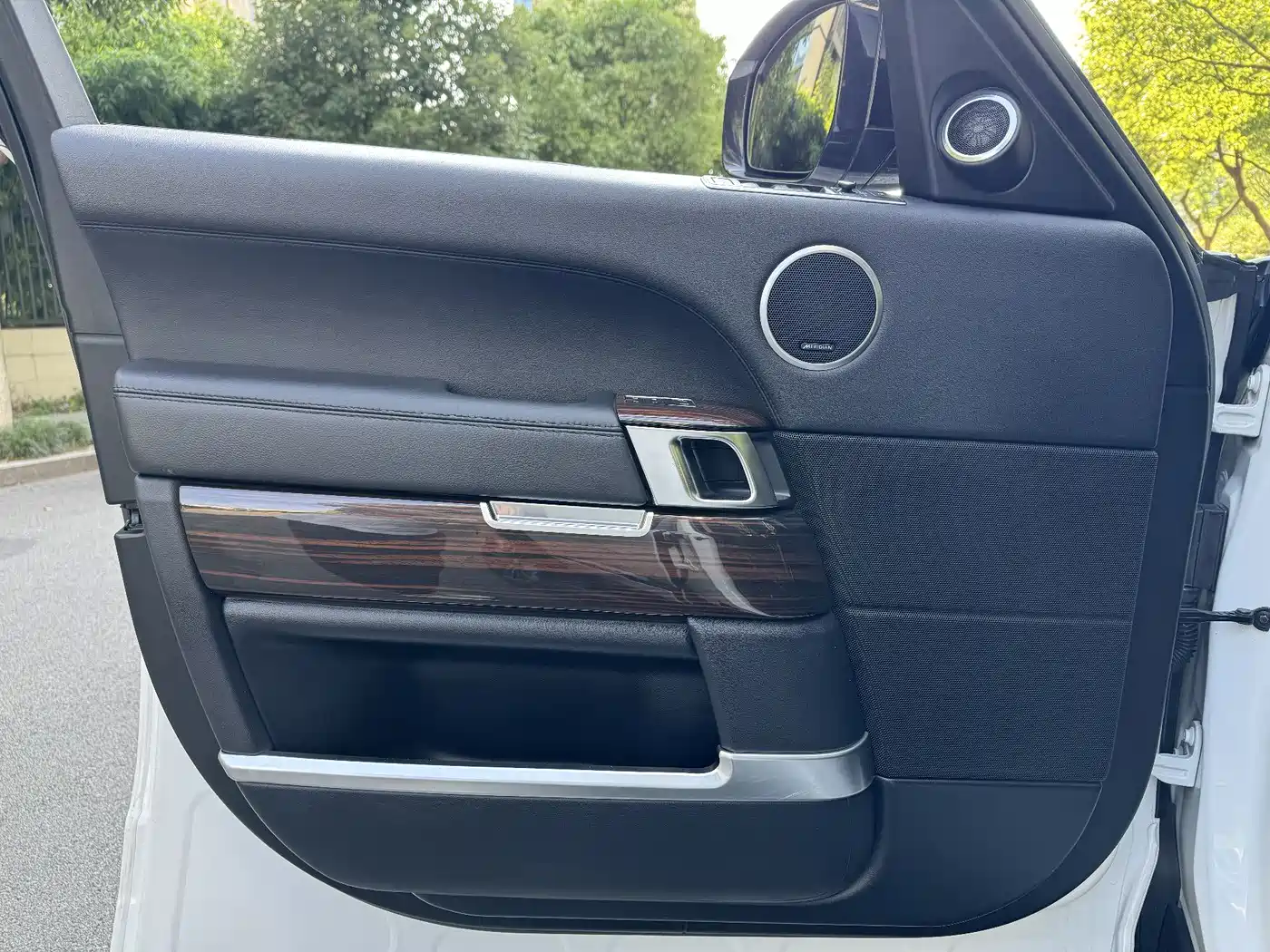 Land Rover Range Rover 2015 3.0 TDV6 Vogue фото 12