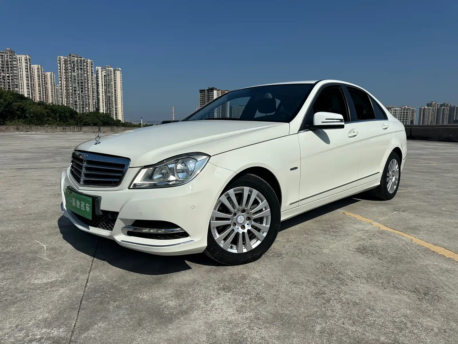 Фото 27 - Mercedes-Benz C-Class