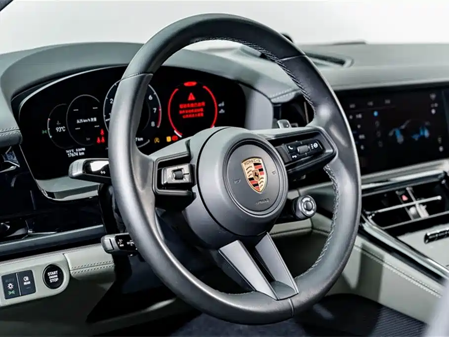Porsche Panamera 2024 Panamera 4 Executive Long Wheelbase 2.9T фото 10