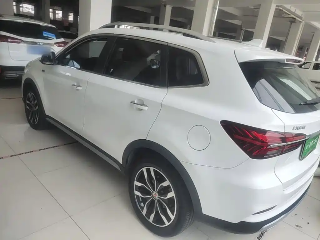 Фото 5 - Roewe RX5