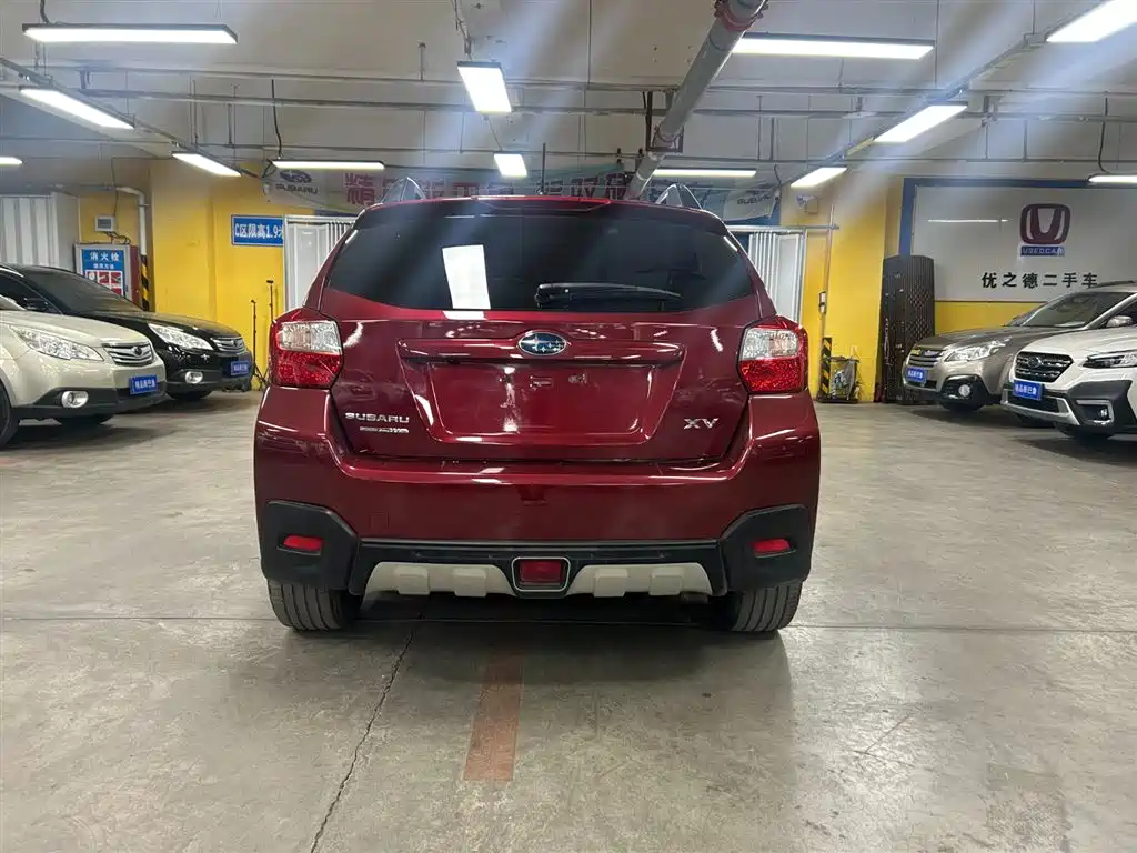 Subaru XV 2012 2.0i Luxury Navigation Edition фото 7