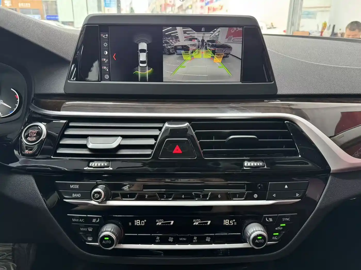 BMW 5 Series 2018 528Li Launch Special Edition фото 10