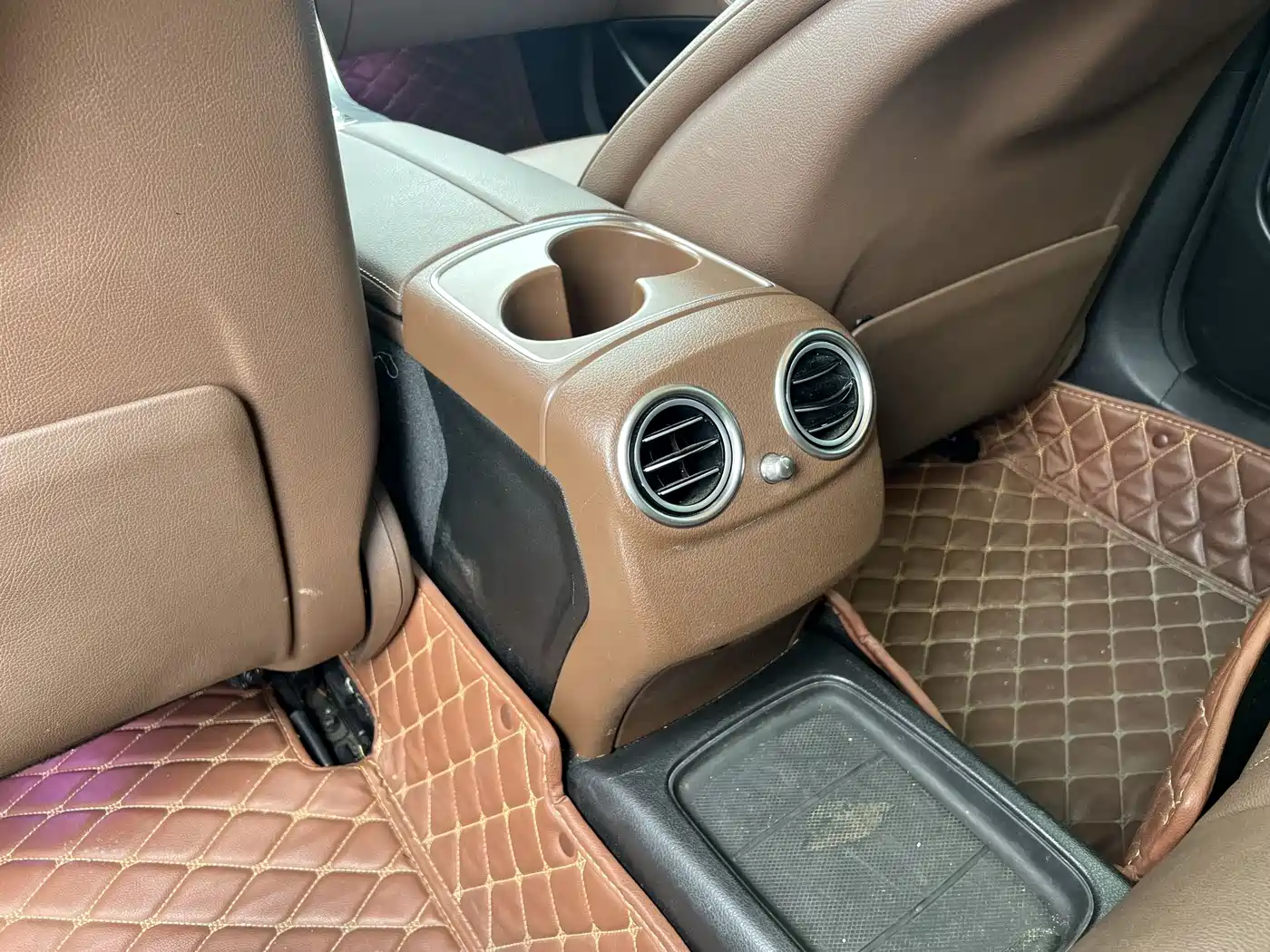 Mercedes-Benz E-Class 2019 E 260 L Sport фото 9