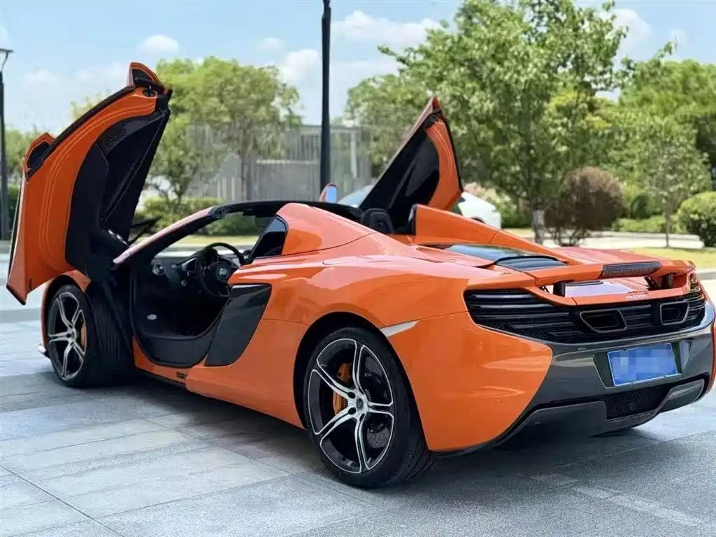 MCLAREN 650S