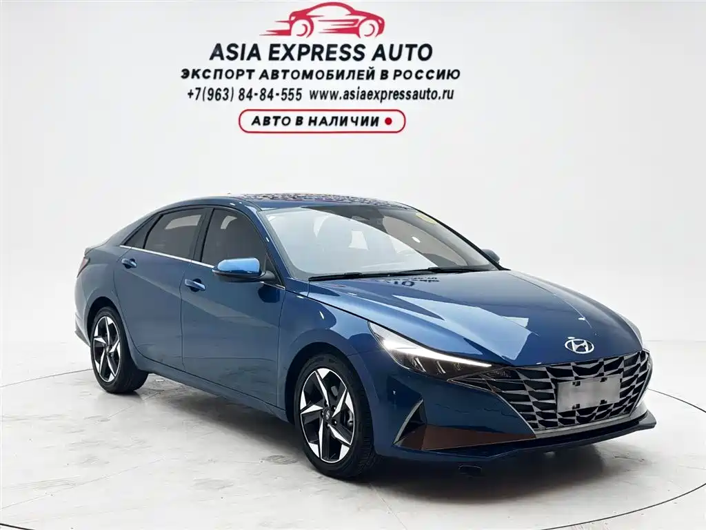 Hyundai Elantra 2021 1.5L CVT LUX Premium Edition фото 3