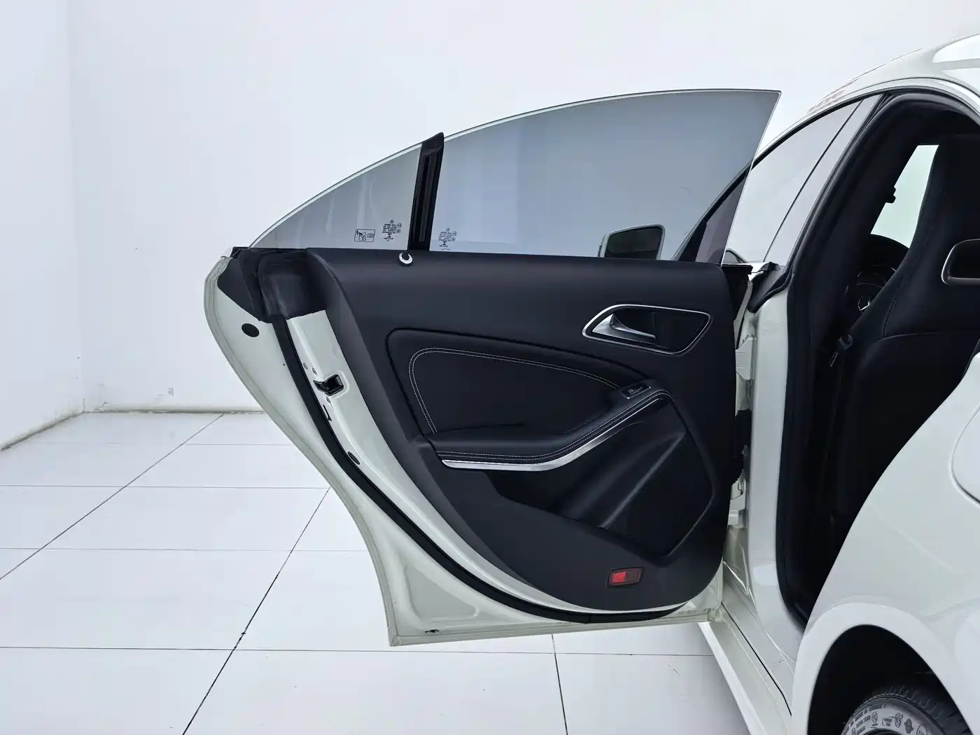Mercedes-Benz CLA (Import) 2016 CLA 200 Fashion фото 20