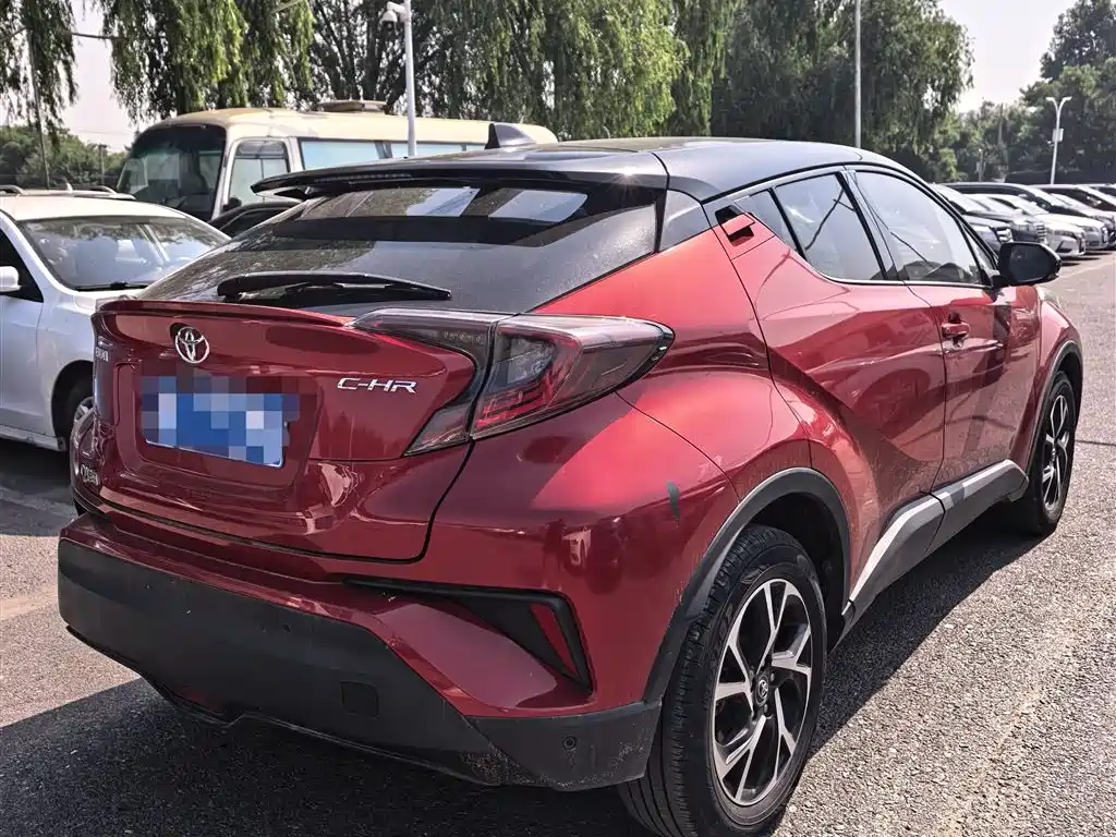 Toyota C-HR 2020 Model 2.0L Luxury фото 10