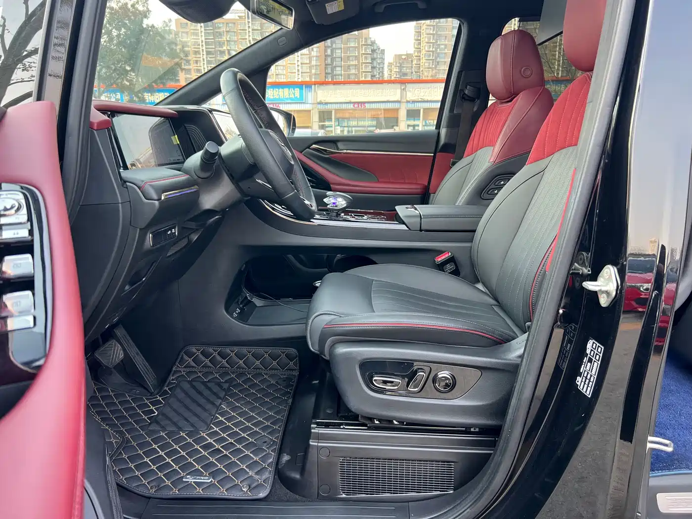 GAC Trumpchi Trumpchi M8 2023 Model Master Series Hybrid Royal Edition фото 10