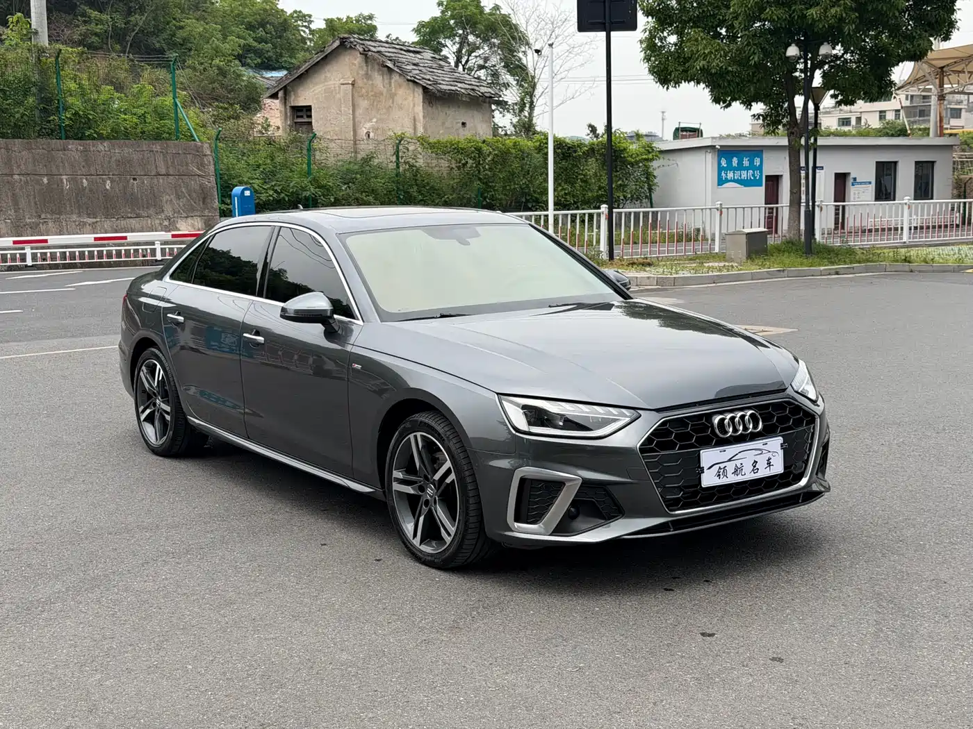 Audi A4L 2020 40 TFSI Luxury Dynamic фото 3