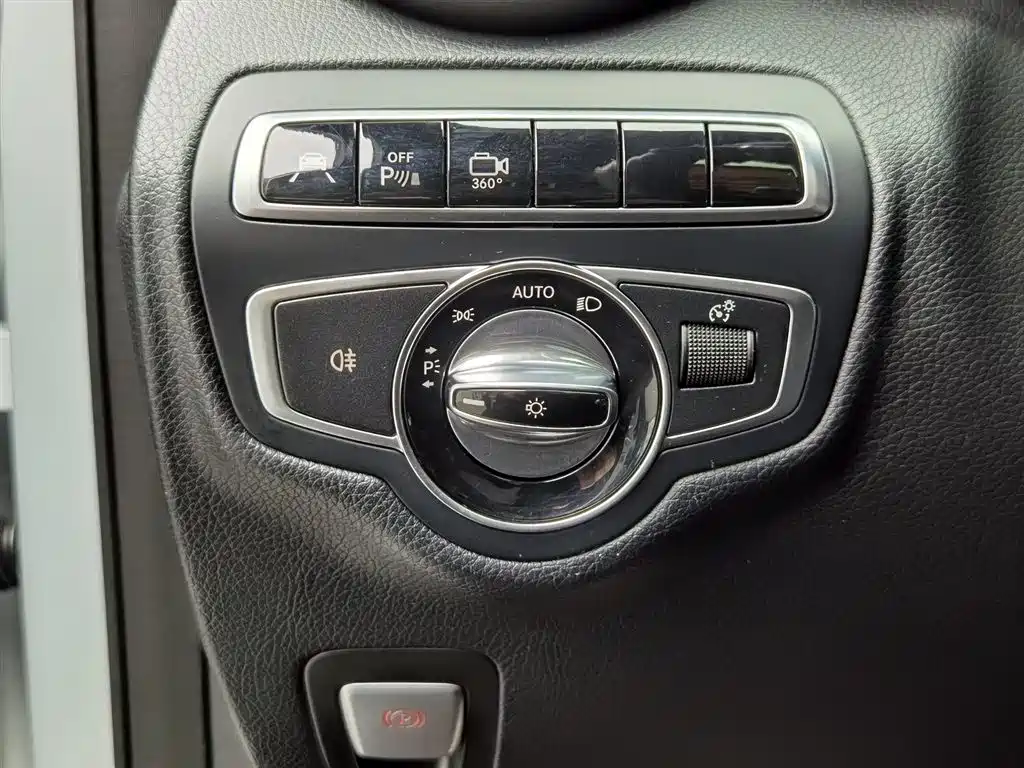 Mercedes-Benz GLC 2016 GLC 300 4MATIC Dynamic фото 21