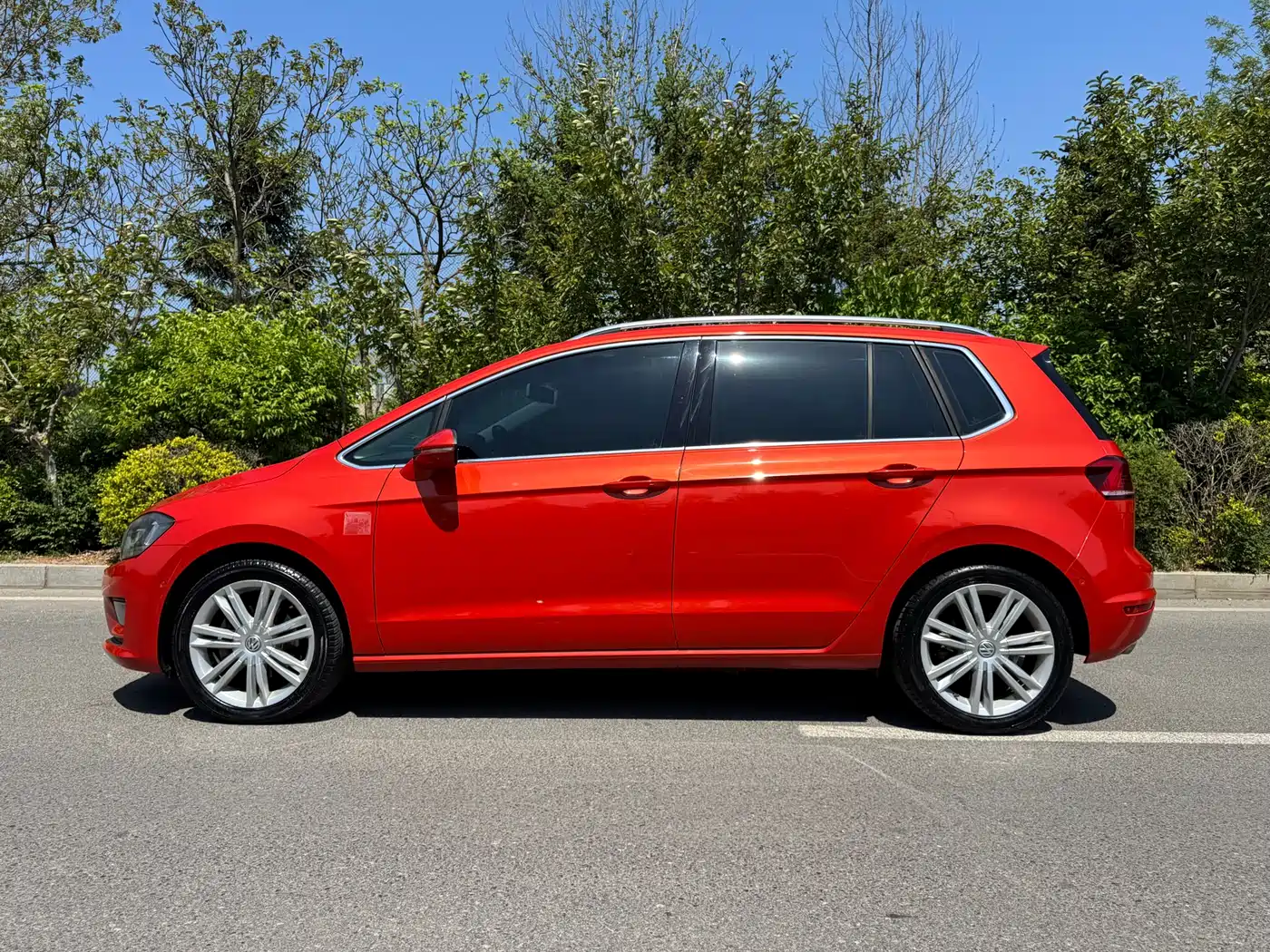 Volkswagen Golf Sportsvan 2016 280TSI Automatic Flagship фото 3