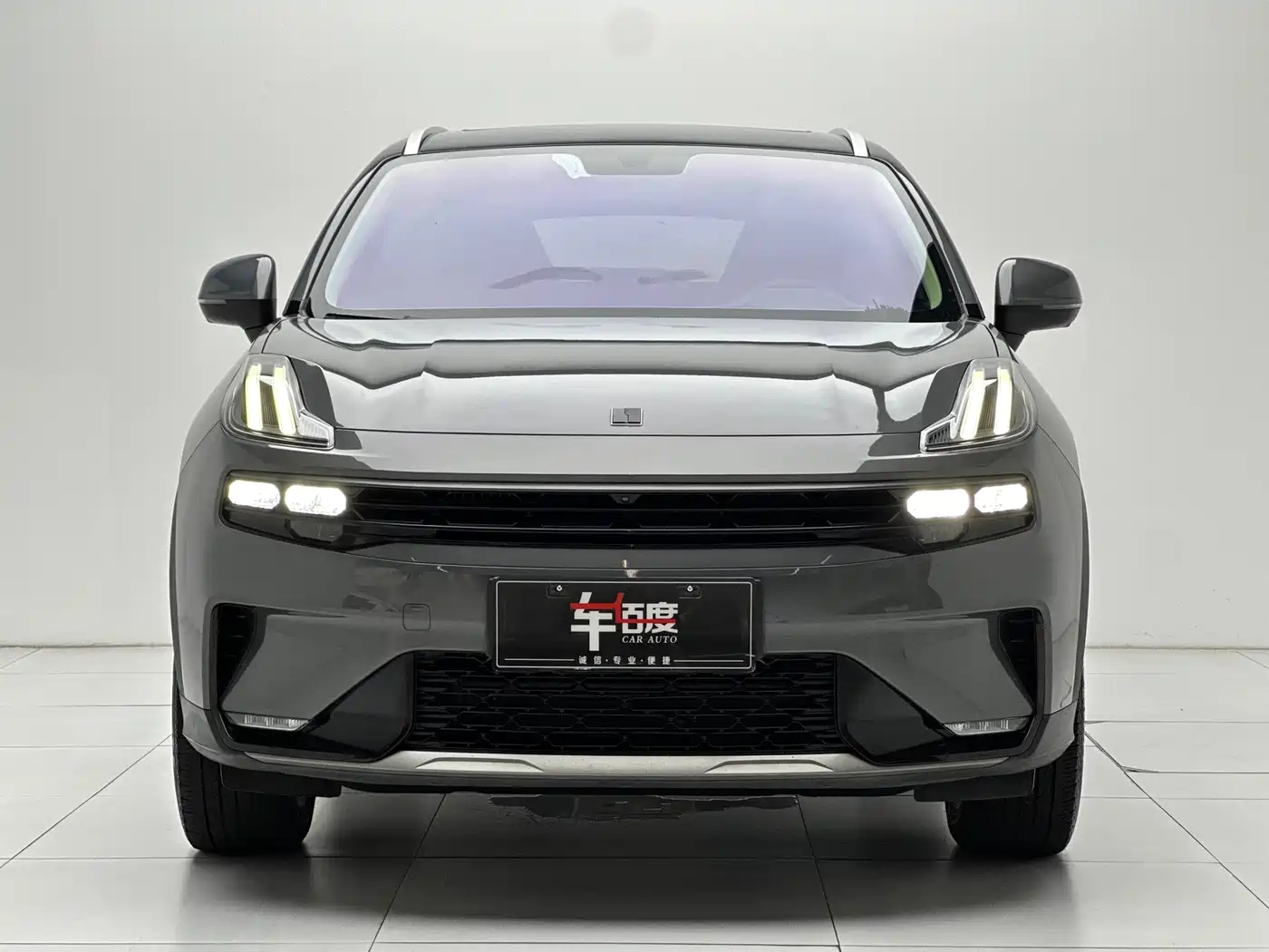 Lynk & Co 06 EM-P 2022 PHEV 84KM Range Pro фото 2
