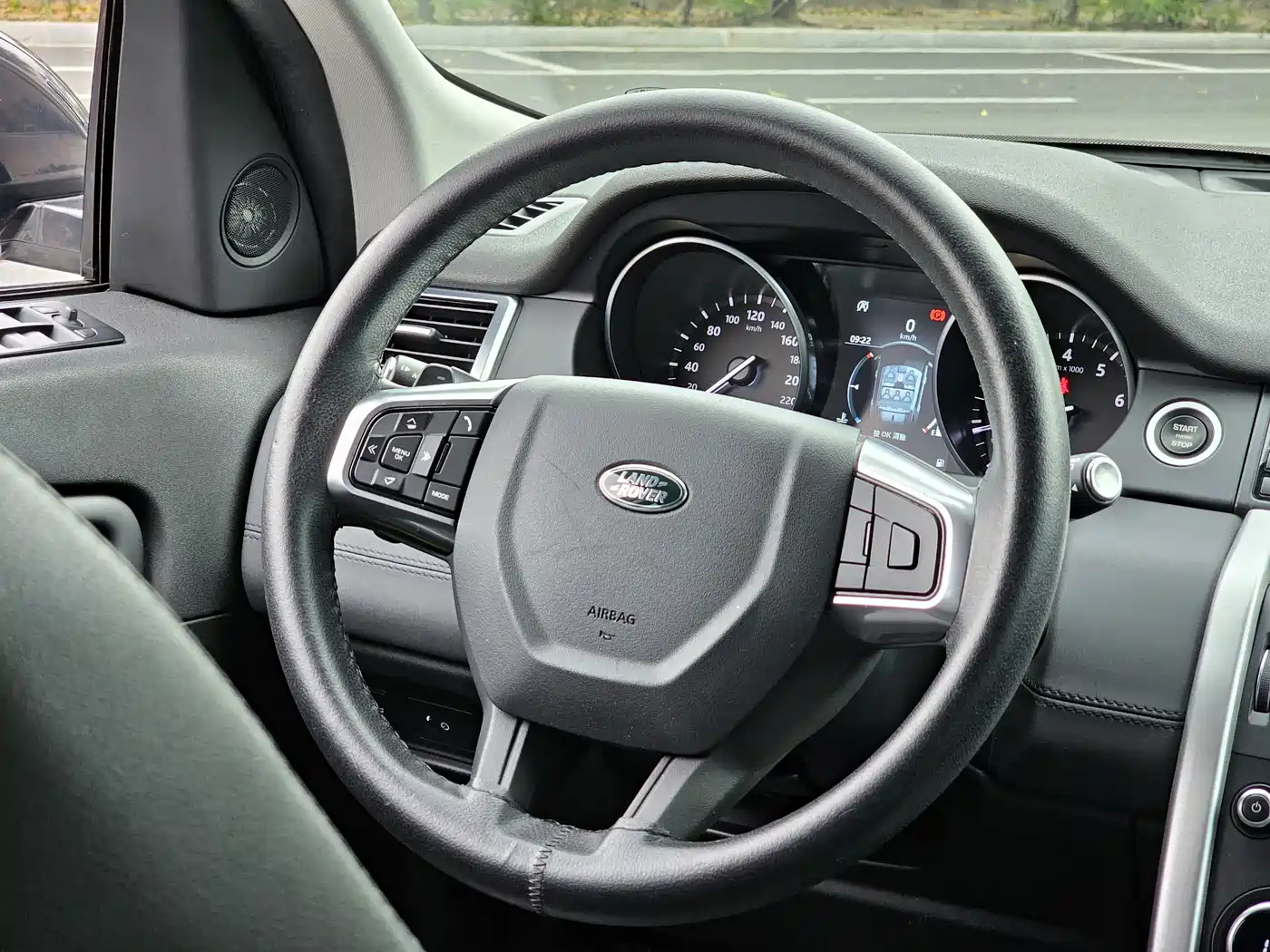 Land Rover Discovery Sport 2018 240PS PURE Edition фото 16