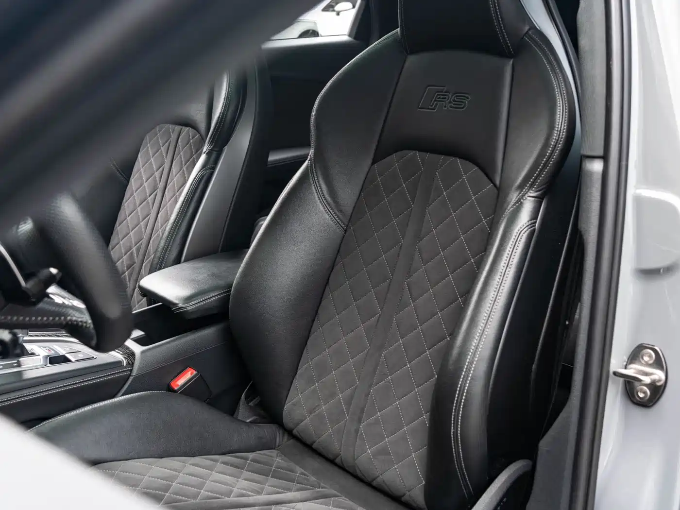 Audi RS 4 2019 RS 4 2.9T Avant фото 25