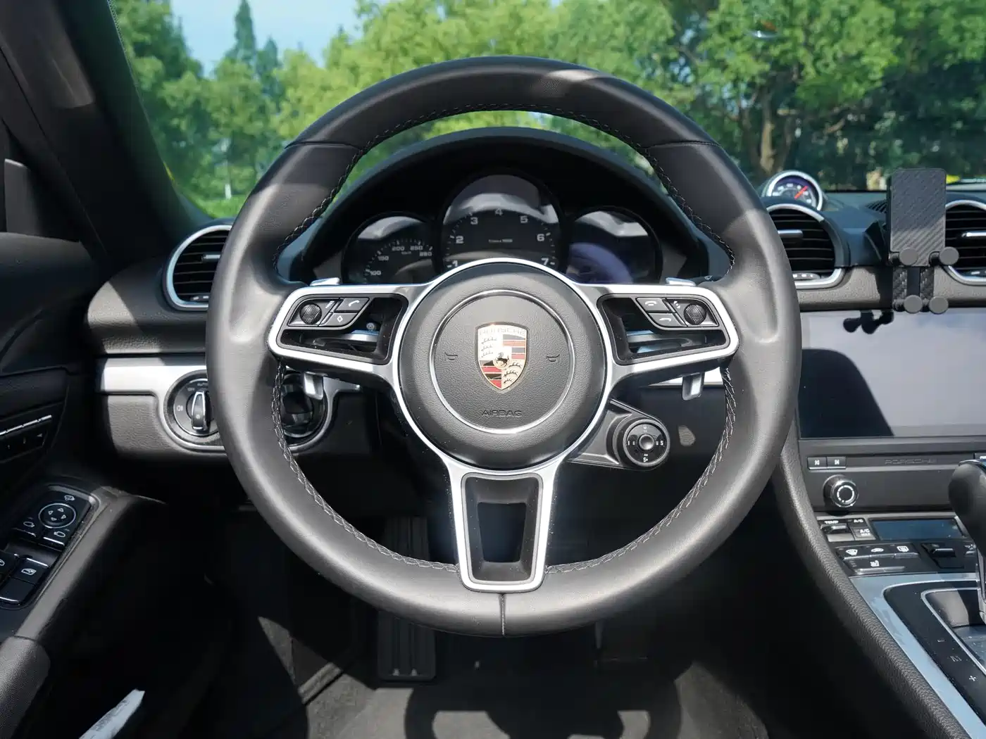 Porsche 718 фото 7