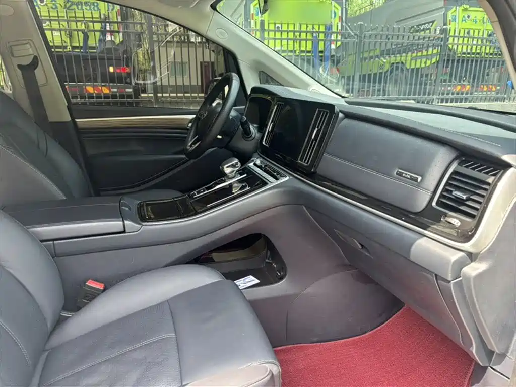 GAC Trumpchi Trumpchi M8 2023 Leading Series 390T Premium Edition фото 22