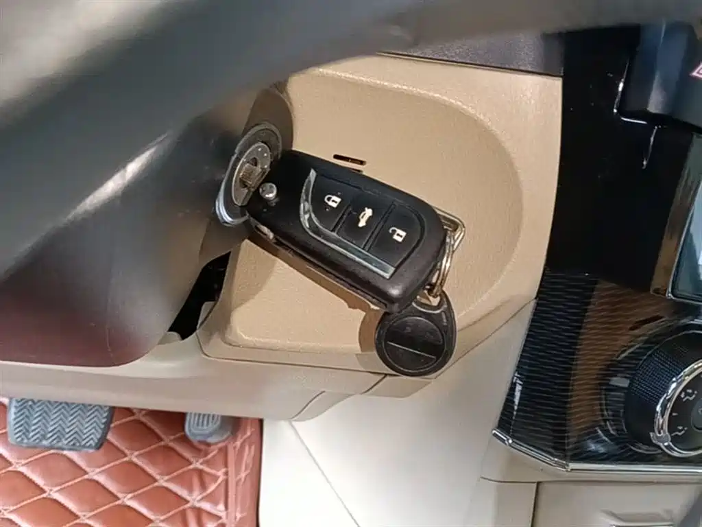 Toyota Corolla 2014 1.6L CVT GL-i фото 9
