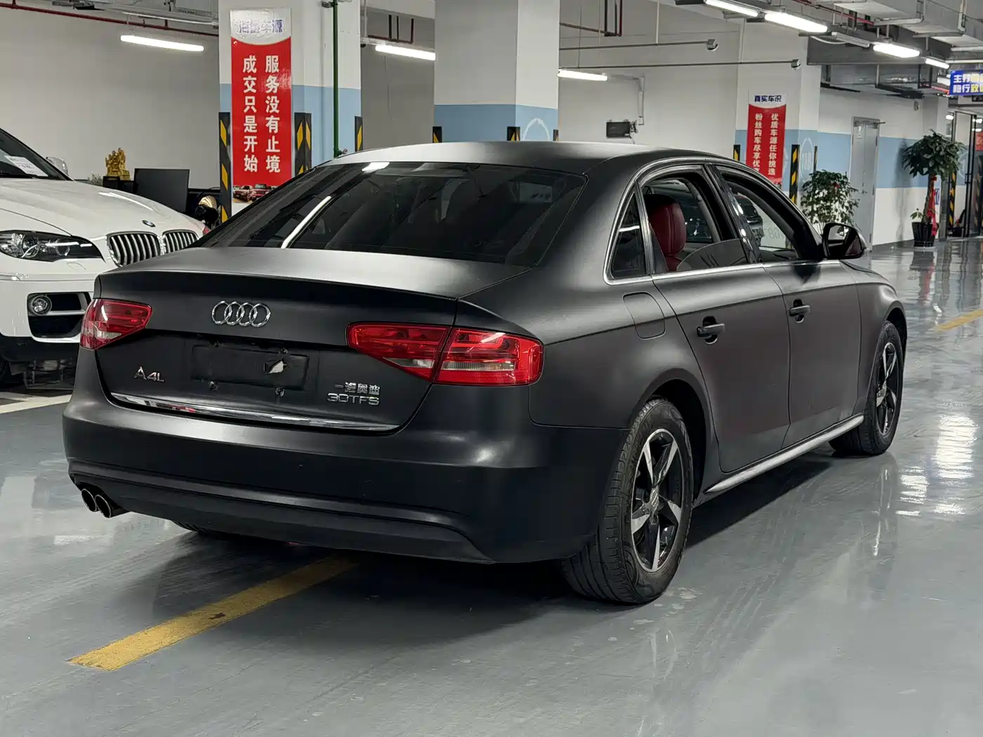 Audi A4L 2015 30 TFSI Auto Comfort фото 2