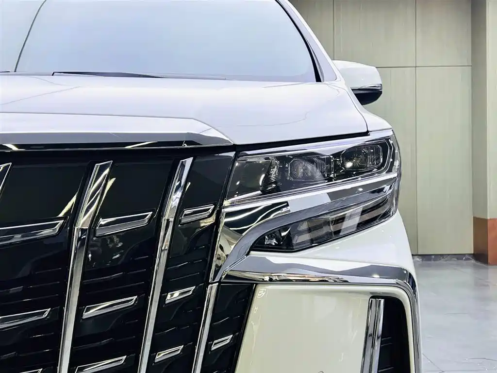 Toyota Alphard 2021 Hybrid 2.5L Ultimate фото 7