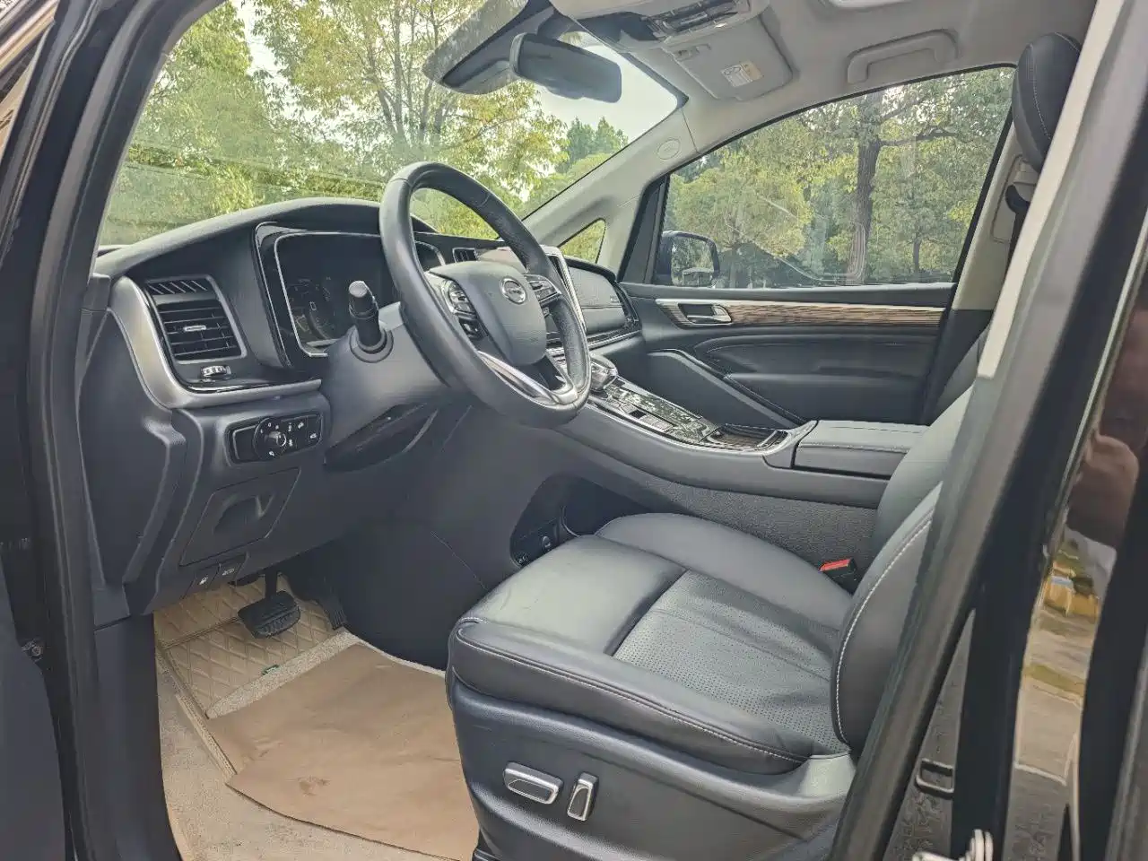 GAC Trumpchi Trumpchi M8 2021 Master Series 390T Prestige Edition фото 8