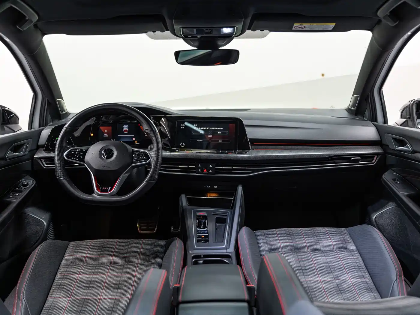 Volkswagen Golf GTI 2023 380TSI DSG GTI фото 5