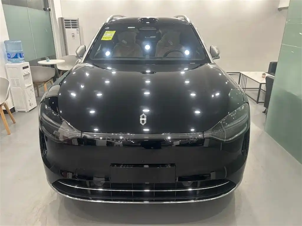 AITO Wenjie AITO M9 2025 Range Extender Max 52kWh 5-Seater фото 2