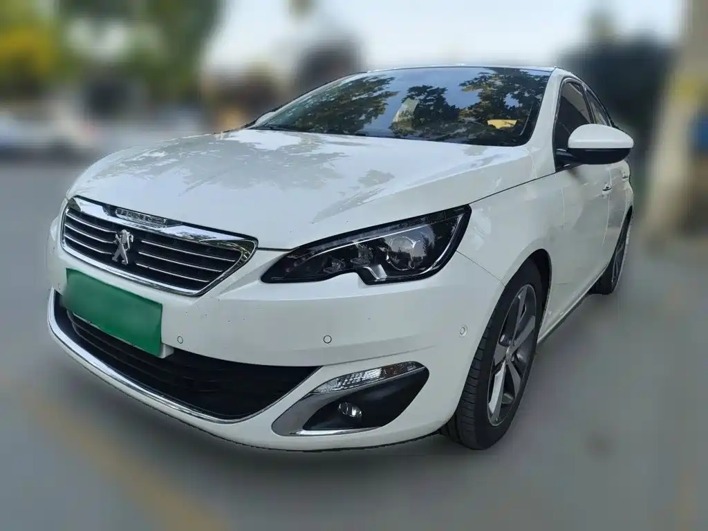 Фото 1 - Peugeot 308S