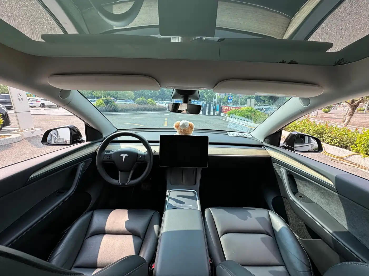 Фото 9 - Tesla Model Y