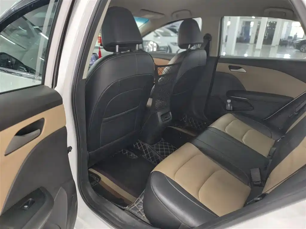Chevrolet Monza 2020 320 Auto Joy Edition фото 12