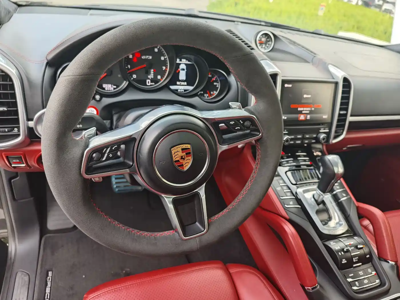 Porsche Cayenne 2016 Cayenne GTS 3.6T фото 9