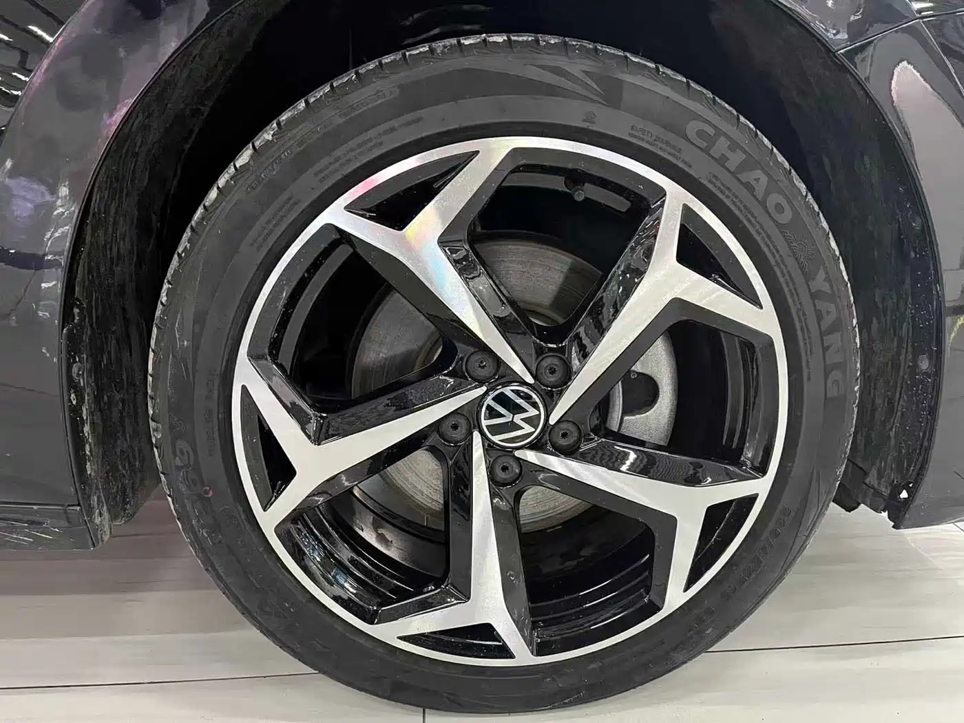Volkswagen Passat 2024 Model 380TSI Starlight Elite фото 16