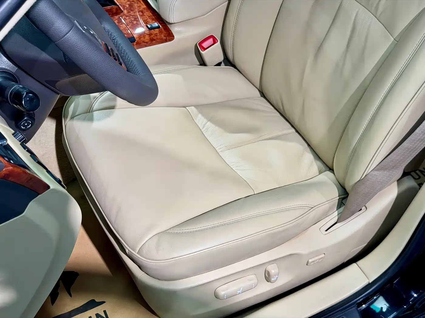 Toyota Crown 2005 Model 3.0L Royal Saloon фото 12