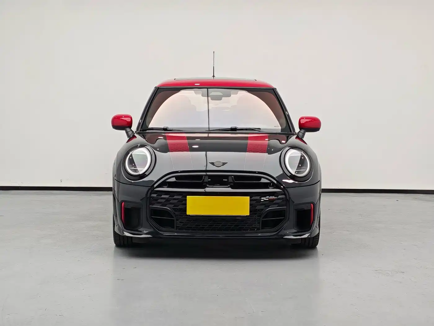 2025 MINI JCW