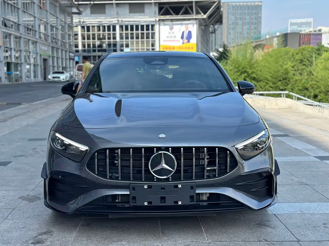 Mercedes-Benz A-Class AMG (Import) 2025 AMG A 35 4MATIC фото 2