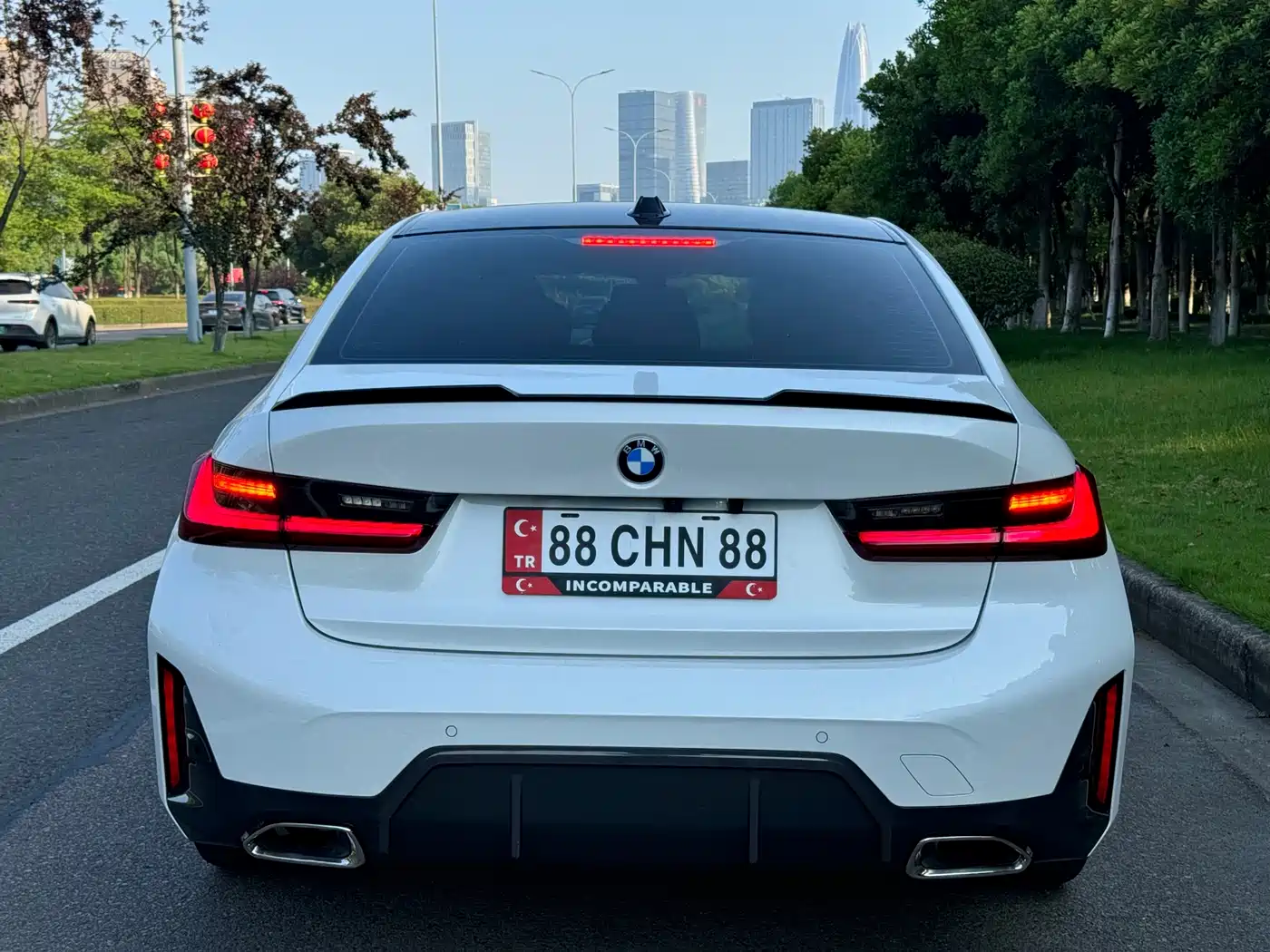 BMW 3 Series 2023 320Li M Sport Package фото 11