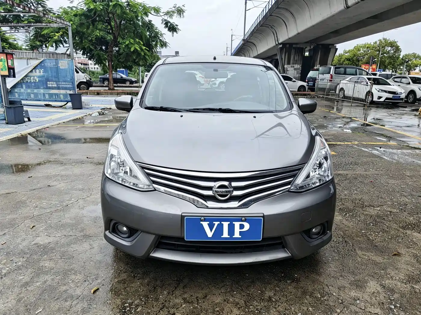 Nissan Livina 2015 2013 1.6XE CVT Comfort