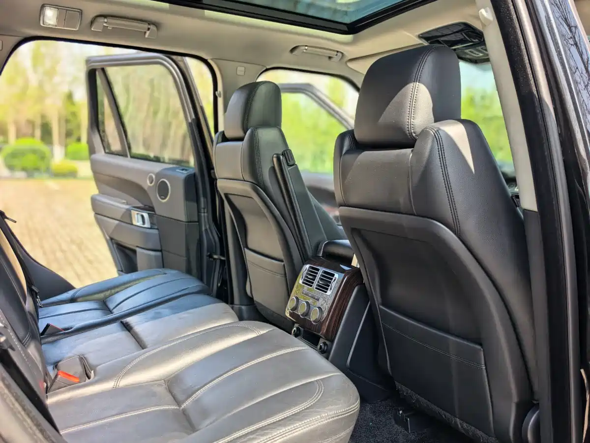 Land Rover Range Rover 2017 3.0 SC V6 Vogue фото 8