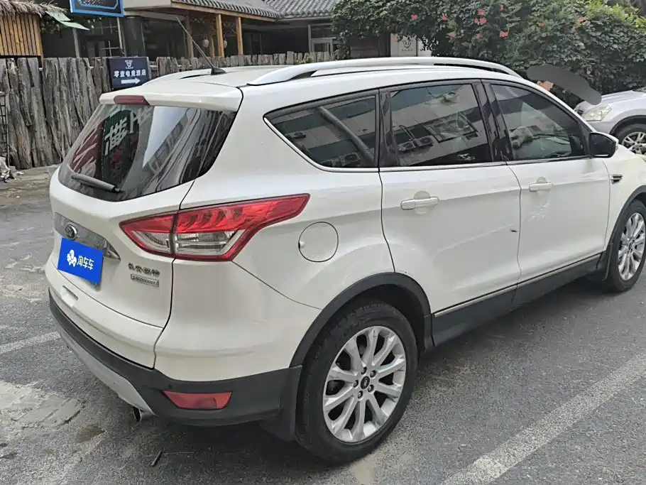 Фото 3 - Ford Kuga