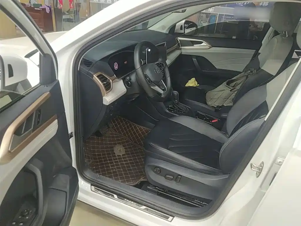 Volkswagen Tharu 2023 300TSI 2WD Bright Moon Edition фото 16